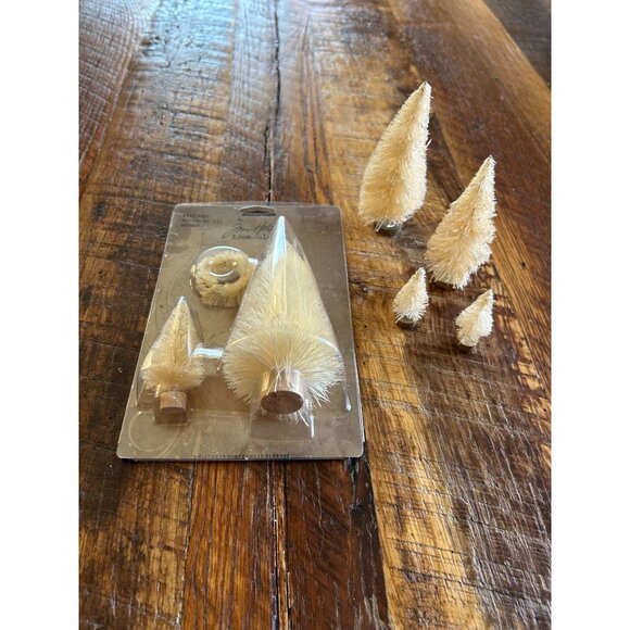 Tim Holtz Idea-Ology Woodland Miniature Tree Set - Picture 2 of 7